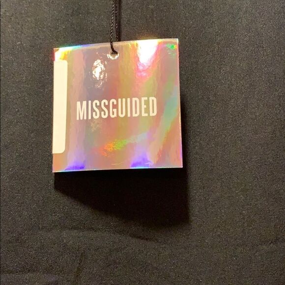 ✨Lucy Wang Missguided Black Ruffle Sleeve Top, NWT. - Picture 4 of 5